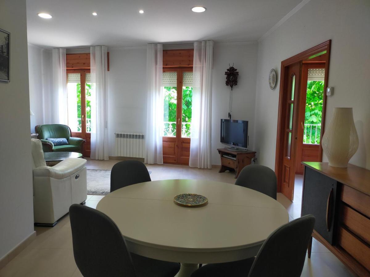 Can Planas Soleado, Amplio Con Vistas Y Parking Sant Joan de les Abadesses Exterior foto