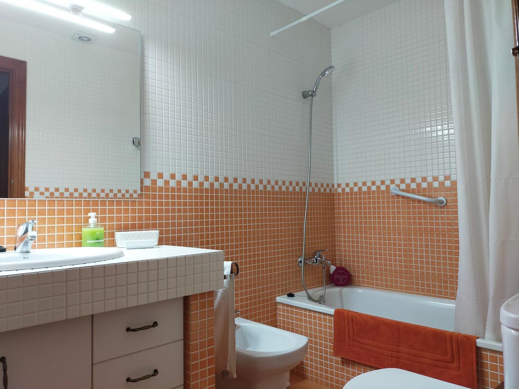 Can Planas Soleado, Amplio Con Vistas Y Parking Sant Joan de les Abadesses Exterior foto